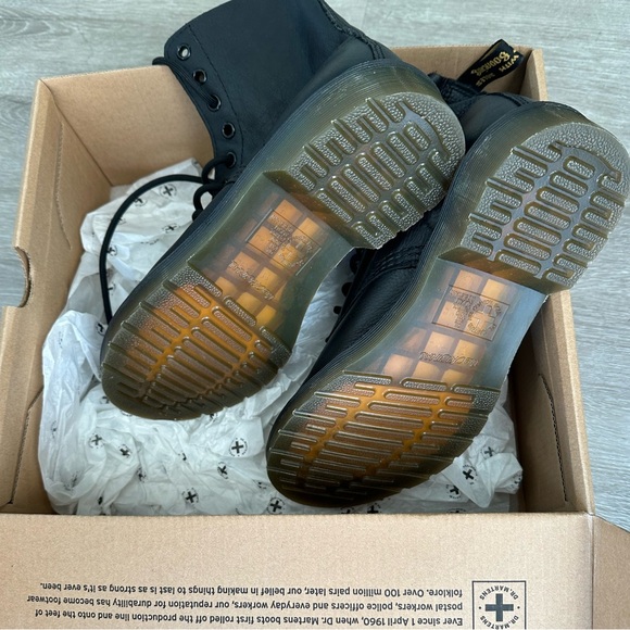 Dr. Martens leather boots - Picture 3 of 3